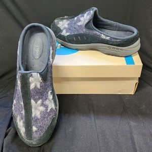 Easy Spirit EstravelTime Navy Blue Slide On Shoe Size 8 - Gently Worn - Wooly
